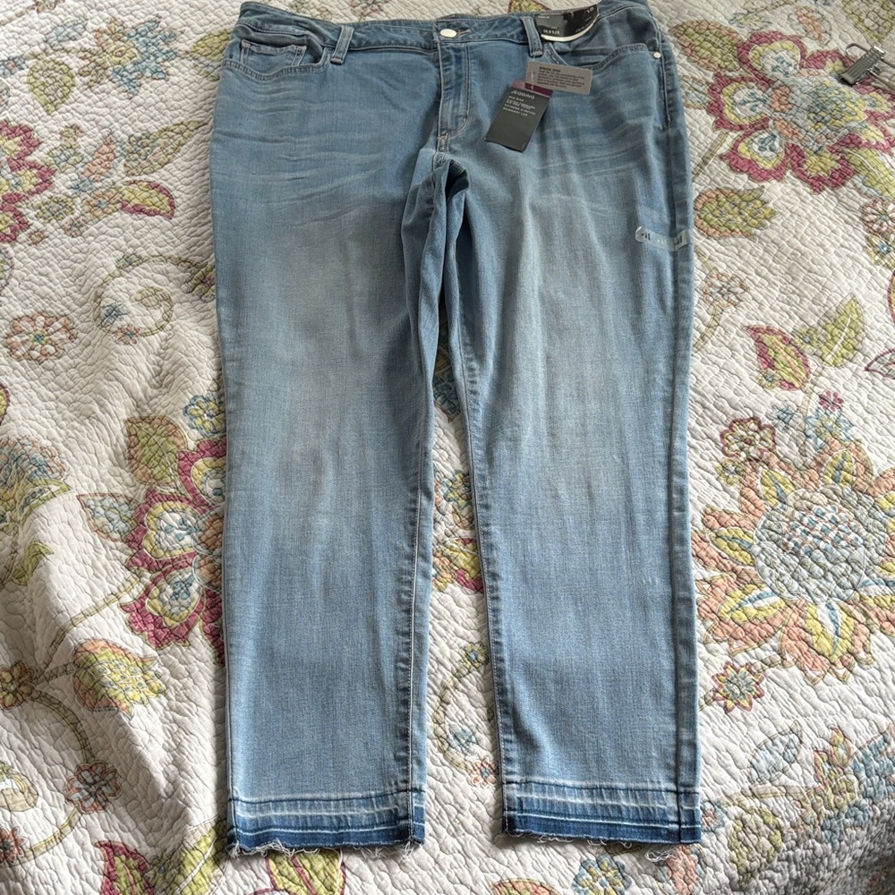 a.n.a Light Blue Jeggings